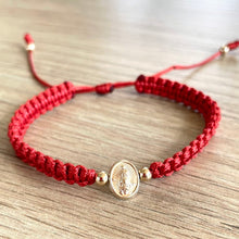 Cargar imagen en el visor de la galería, pulsera tejida dama guadalupe roja
