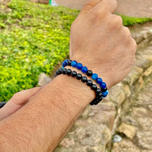 Cargar imagen en el visor de la galería, Set pulseras caballero ágata azul y ónix 8mm
