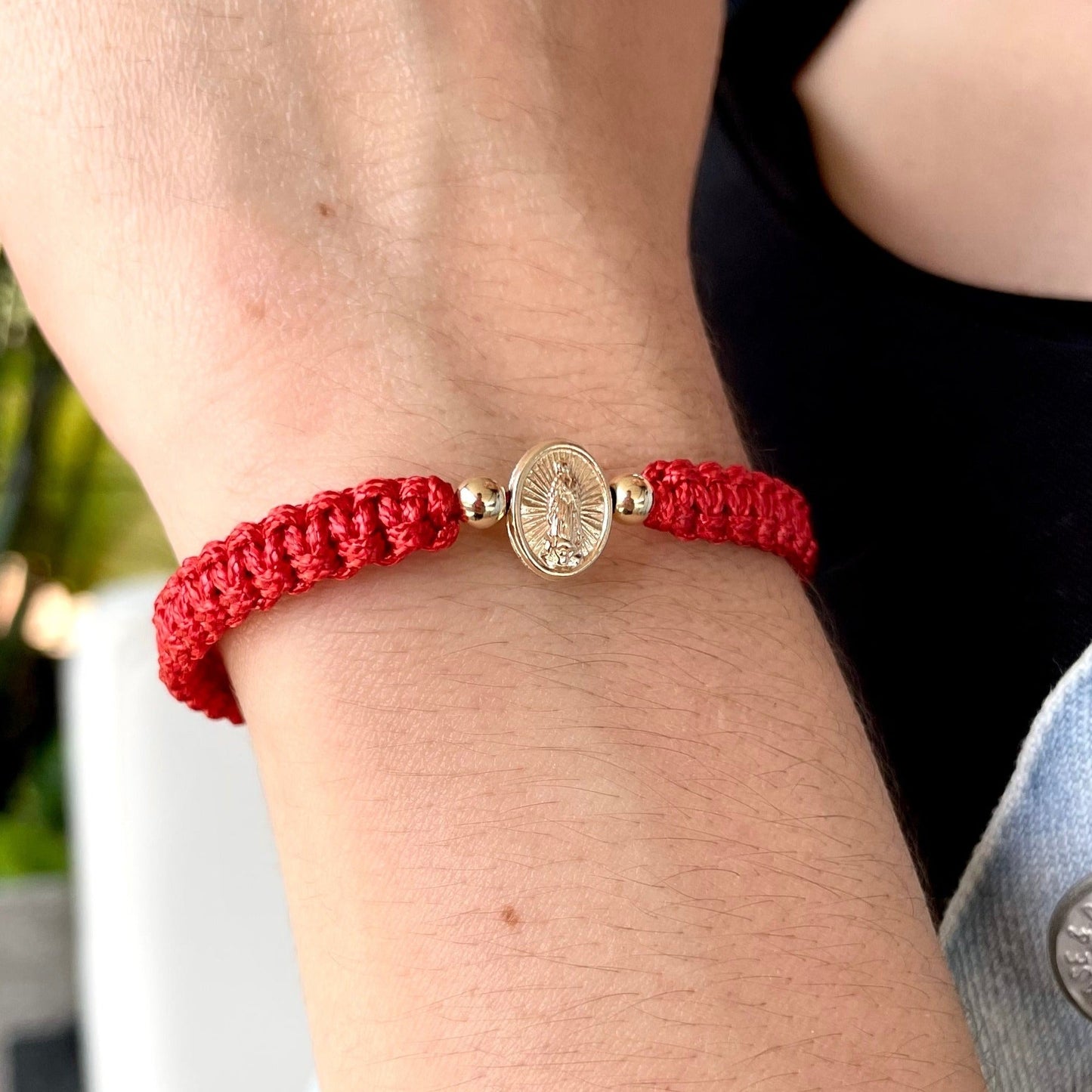 pulsera tejida dama guadalupe roja