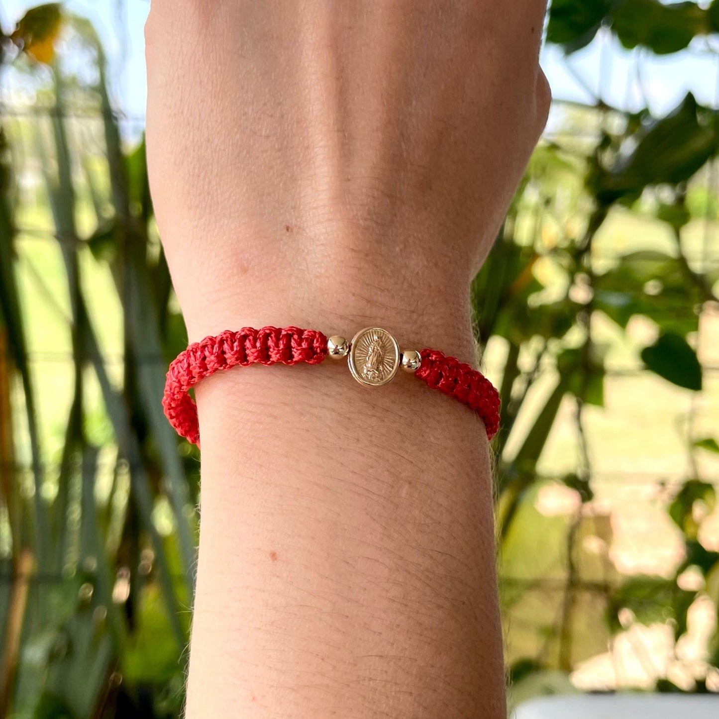 pulsera tejida dama guadalupe roja